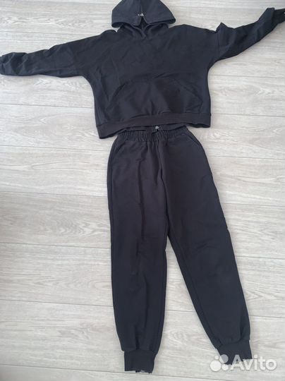 Спортивный костюм женский
