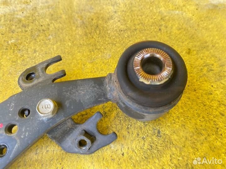 Рычаг задний правый Lexus