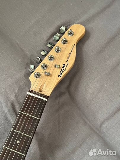 Электрогитара