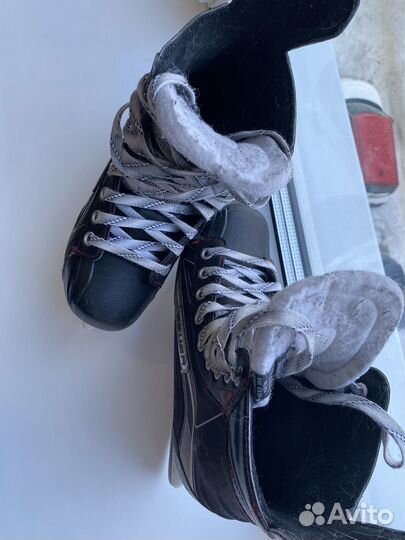 Хоккейные коньки bauer vapor