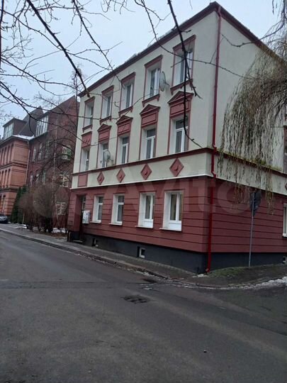 Комната 32 м² в 4-к., 3/3 эт.