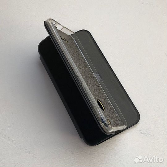 Кожаный чехол-книжка на iPhone XS