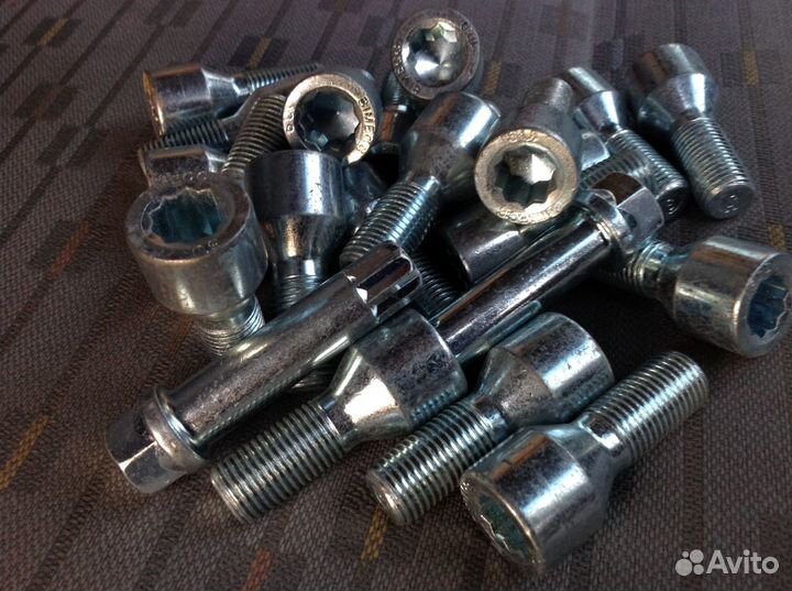 Литые диски NPW R15 5x100 ; 5x112 VIA, JWL Japan