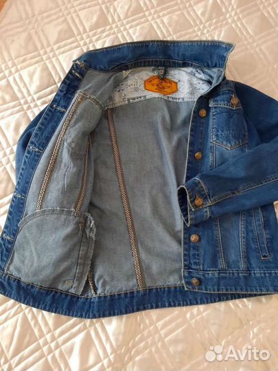 Куртка джинсовая