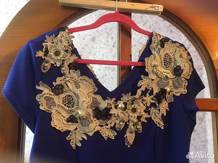 Нарядное платье