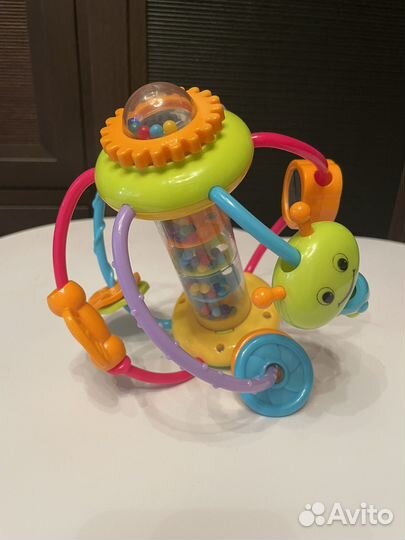 Развивающие игрушки для малышей