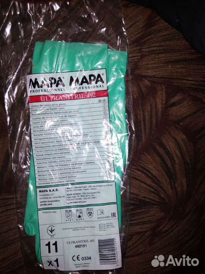 Перчатки в ассортименте