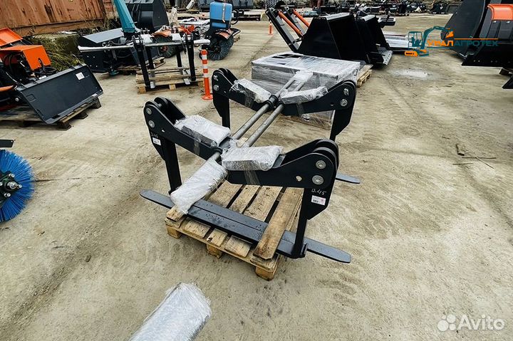 Вилы перекидные для экскаватора погрузчика JCB3CX