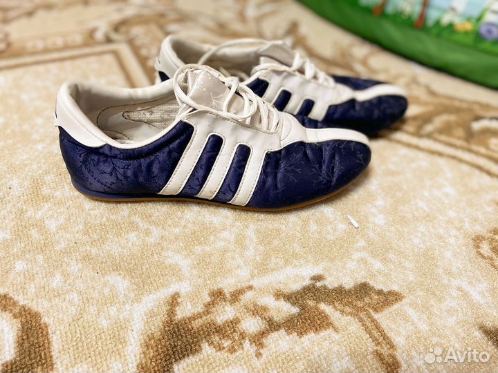 Кроссовки женские adidas