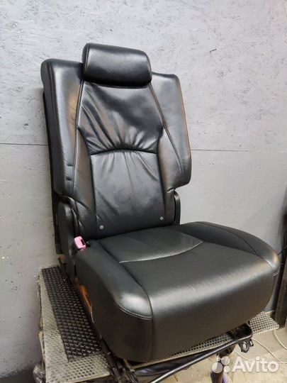 Сиденье заднее левое Lexus Rx 350 GSU35L-awagkw