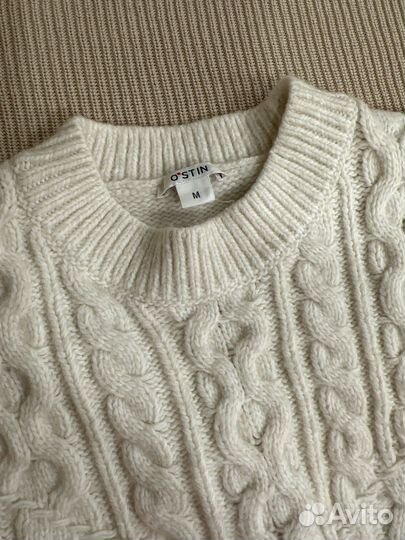 Свитер теплый женский молочный Ostin M 44 р