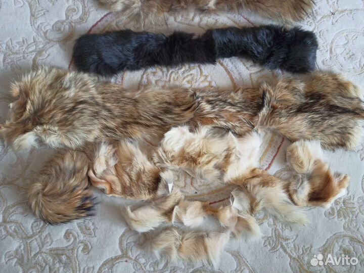 Меховые шкурки и мех от капюшонов