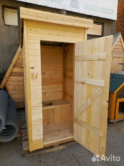 Дачный туалет деревянный