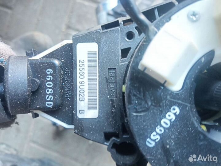 25560-9U028 переключатель подрулевой Ниссан ноут Е