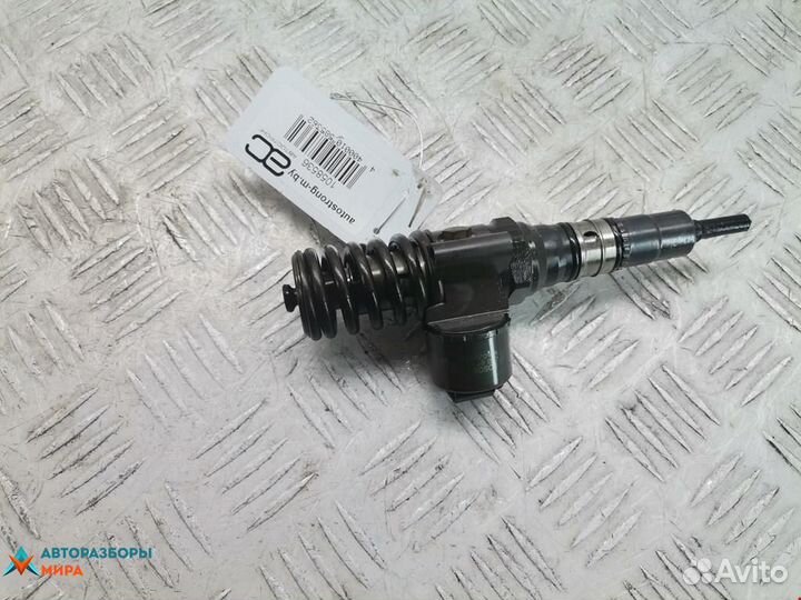 Форсунка Chrysler Sebring 3 2007 68000912AA