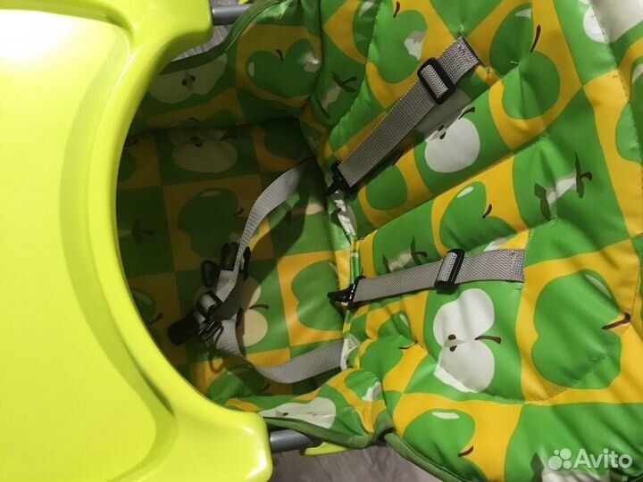 Детский стульчик для кормления