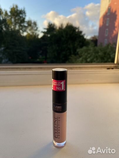 Блеск для губ Eveline