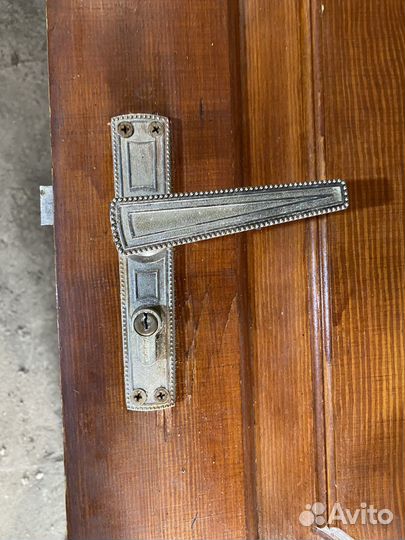 Дверь входная деревянная 220х90x4