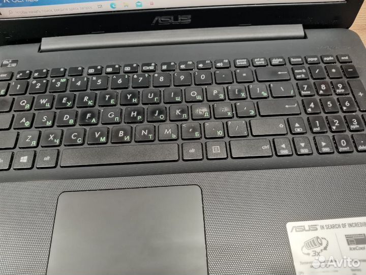 Ноутбук Asus X554L