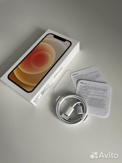 iPhone 12, 64 ГБ
