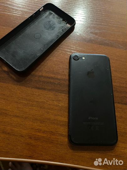 Телефон iPhone 7