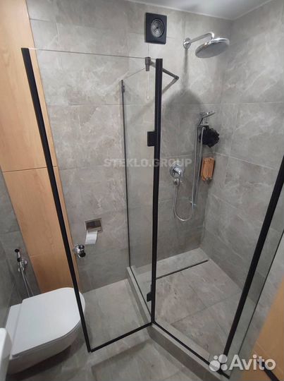 Стеклянная перегородка для ванной