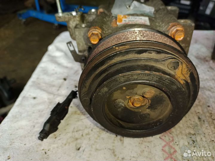 Компрессор кондиционера KIA-2.5 crdi