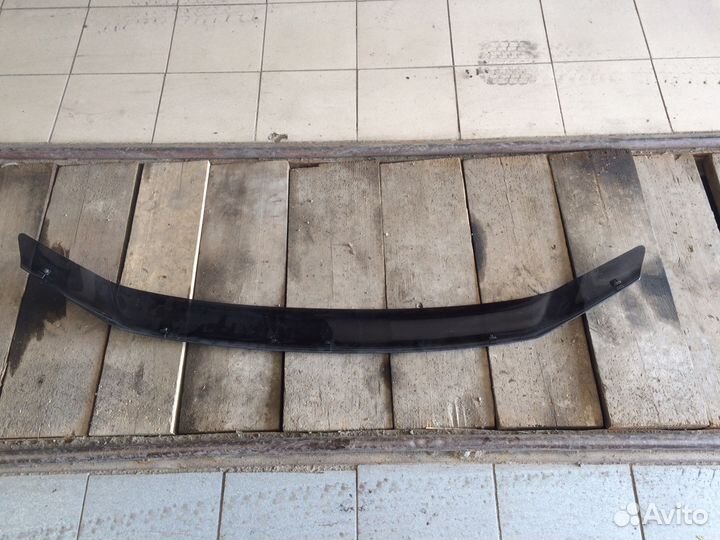 Дефлектор капота VW Passat B8