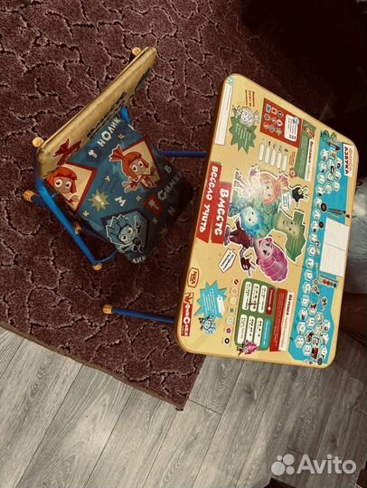 Детский стол и стул