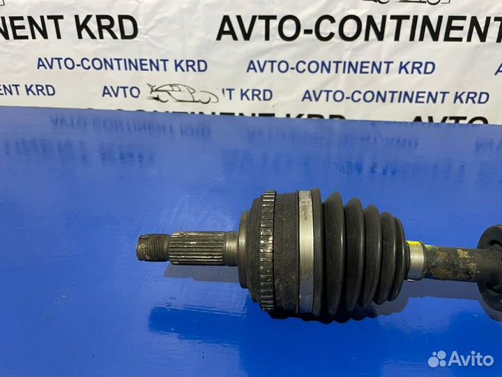 Привод передний правый Honda Stepwgn RF1 B20B