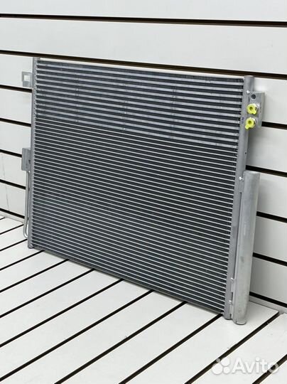 Радиатор кондиционера Jeep grand cherokee