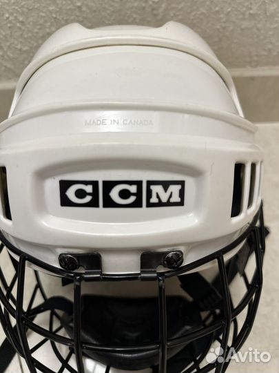 Хоккейный шлем