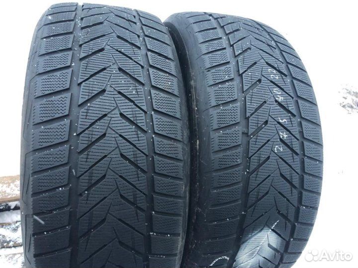 Vredestein Wintrac Xtreme S 275/40 R22
