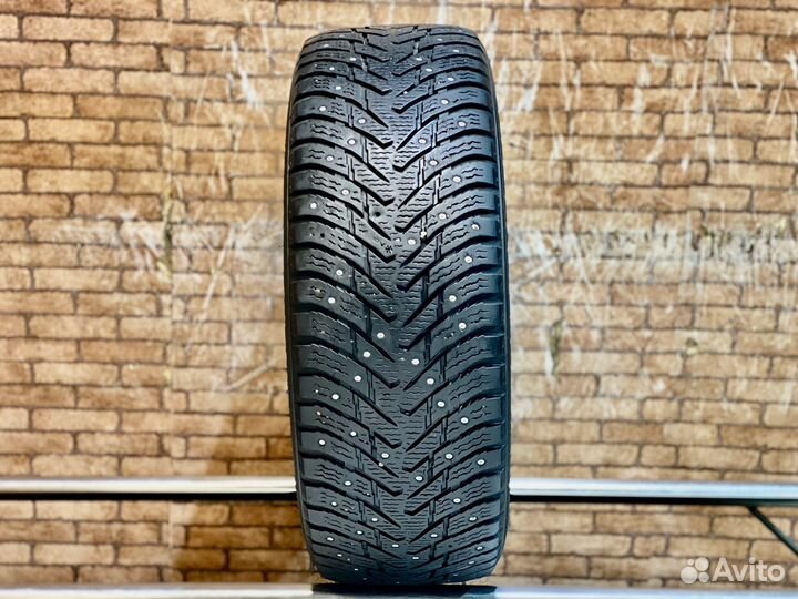 Nokian Tyres Hakkapeliitta 8 SUV 225/60 R17