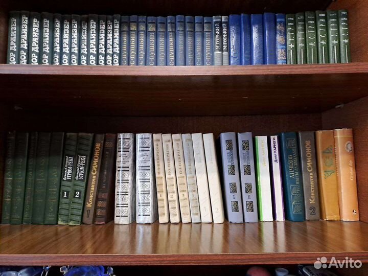 Книги отдам за шоколадку