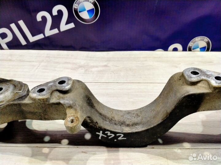 Крепление редуктора Bmw X3 E83 M54B25 01/2006