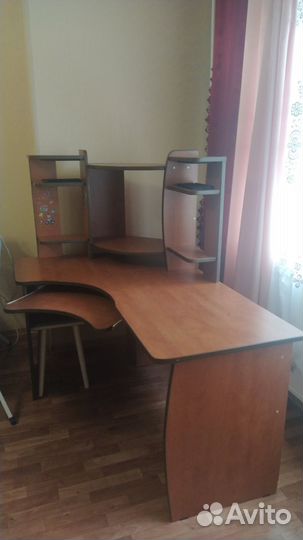 Угловой письменный стол бу