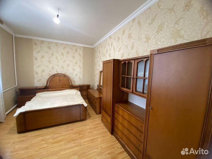 Спальный гарнитур бу