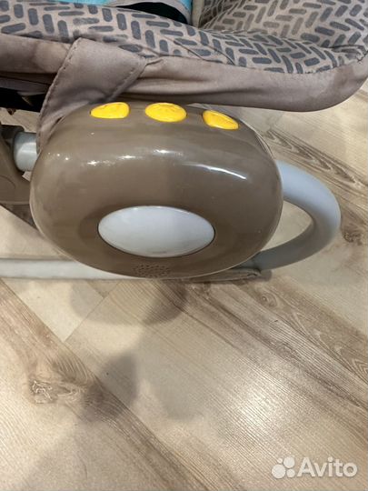 Шезлонг детский babyton