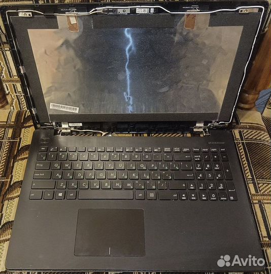 Ноутбук asus X553S разбор
