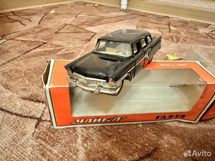 Модель автомобиля металл чайка