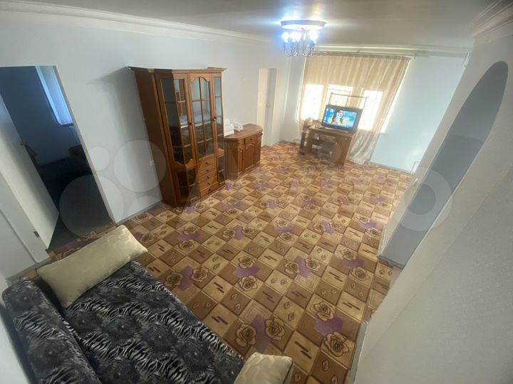 3-к. квартира, 73 м², 2/12 эт.