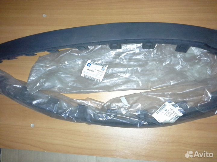 Спойлер переднего бампера левый Opel Corsa D