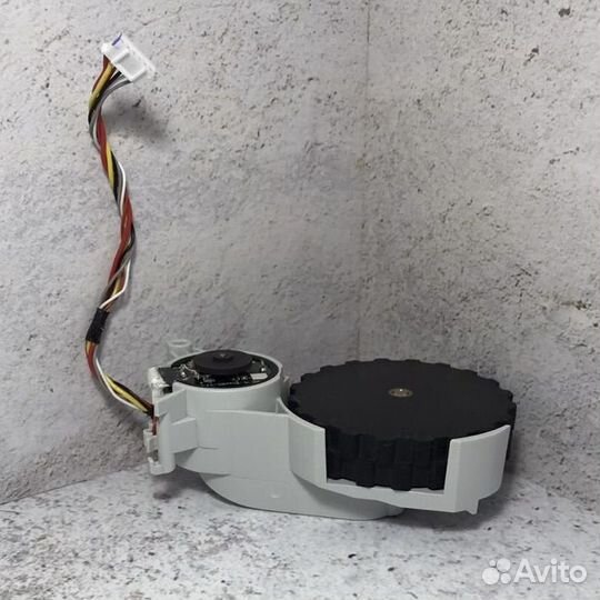 Колесо левое xiaomi mop 2 lite