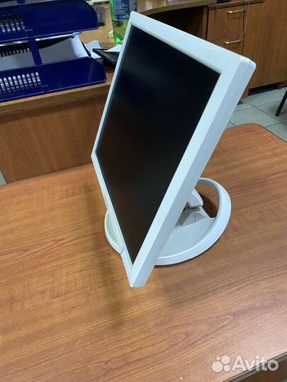 Монитор Samsung Sync Master 760BF