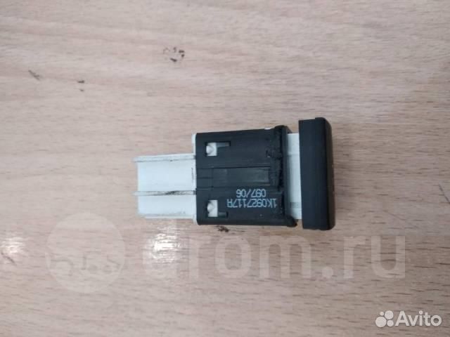 Кнопка антипробуксовочной системы VW Jetta 2005-2