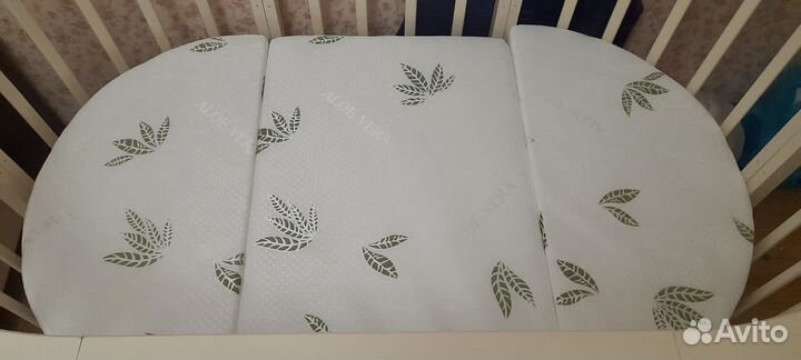 Детская кроватка трансформер с маятником