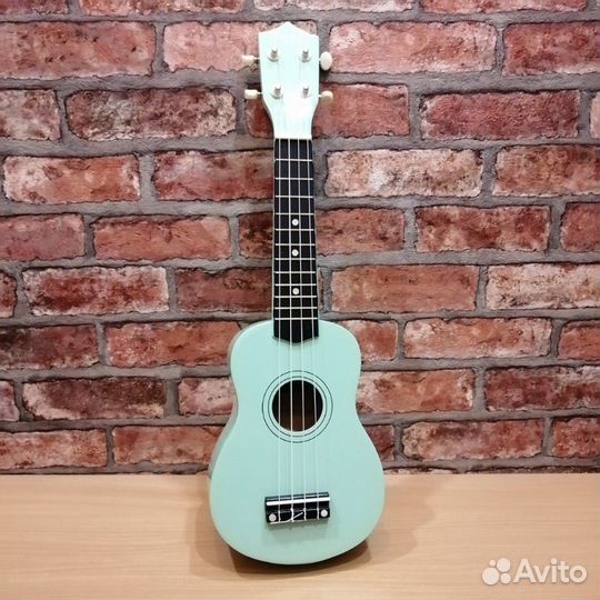 Укулеле сопрано новая