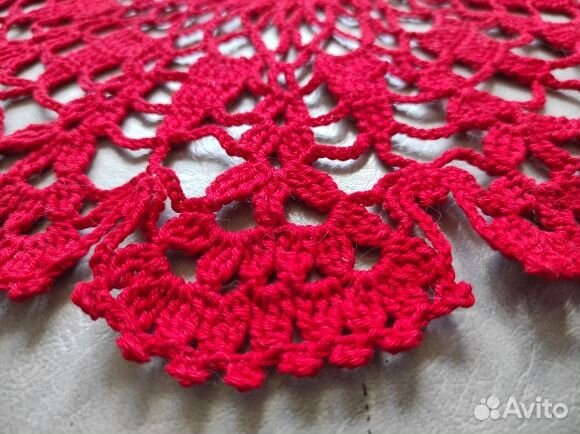 Салфетка вязаная ручной работы 30см