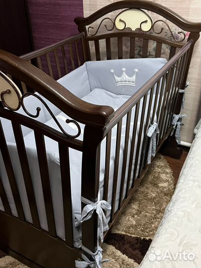 Детская кровать с матрасом и постелью